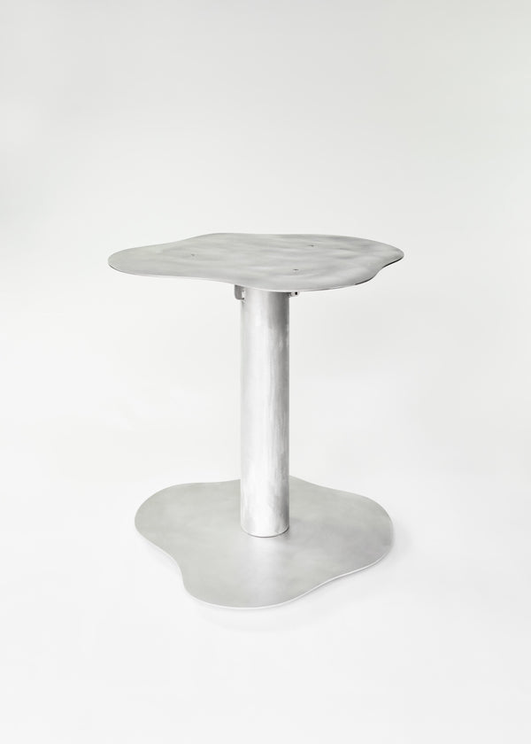 SIX DOTS CAFÉ TABLE