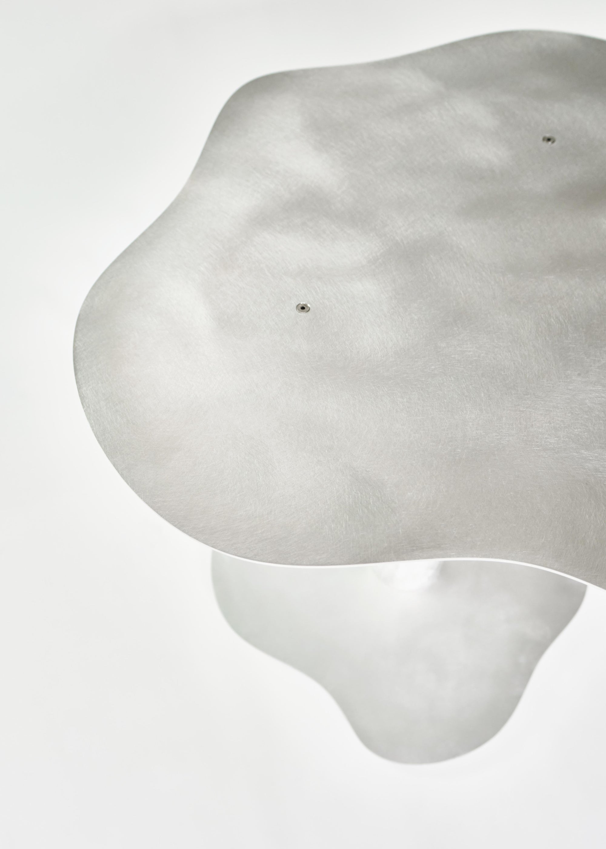 SIX DOTS CAFÉ TABLE