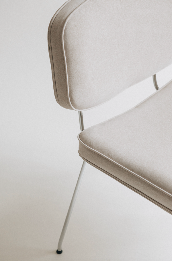 CENTURIA CHAIR