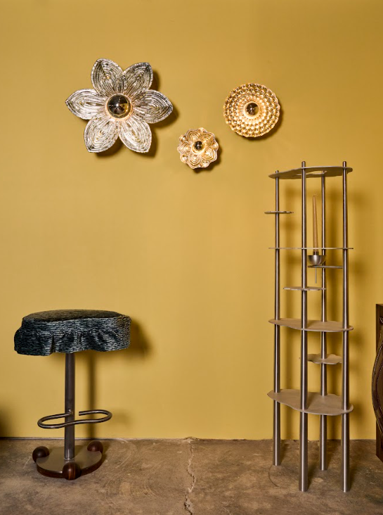 CACAO BLOSSOM WALL LAMP