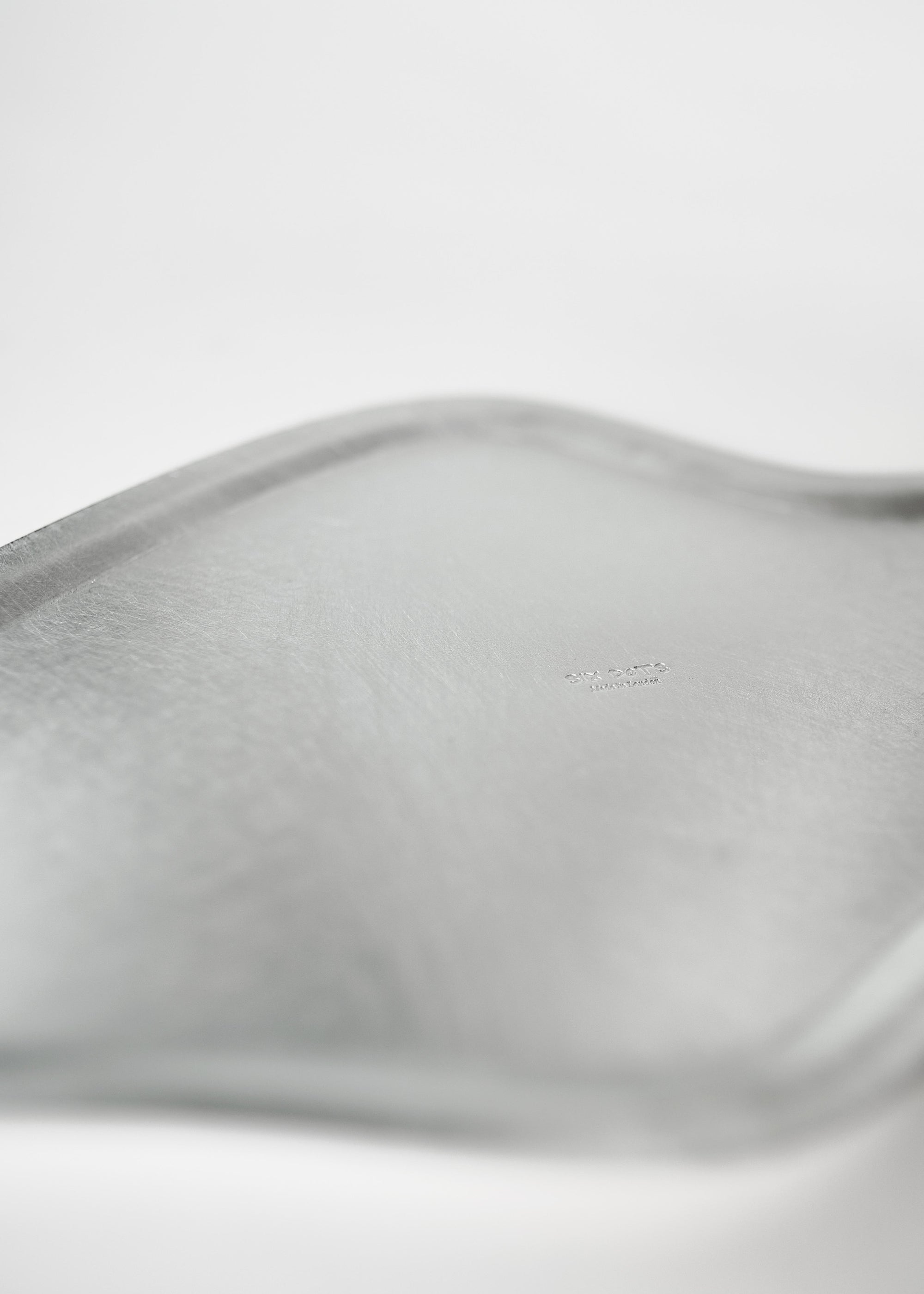 SIX DOTS CRYSTAL TRAY
