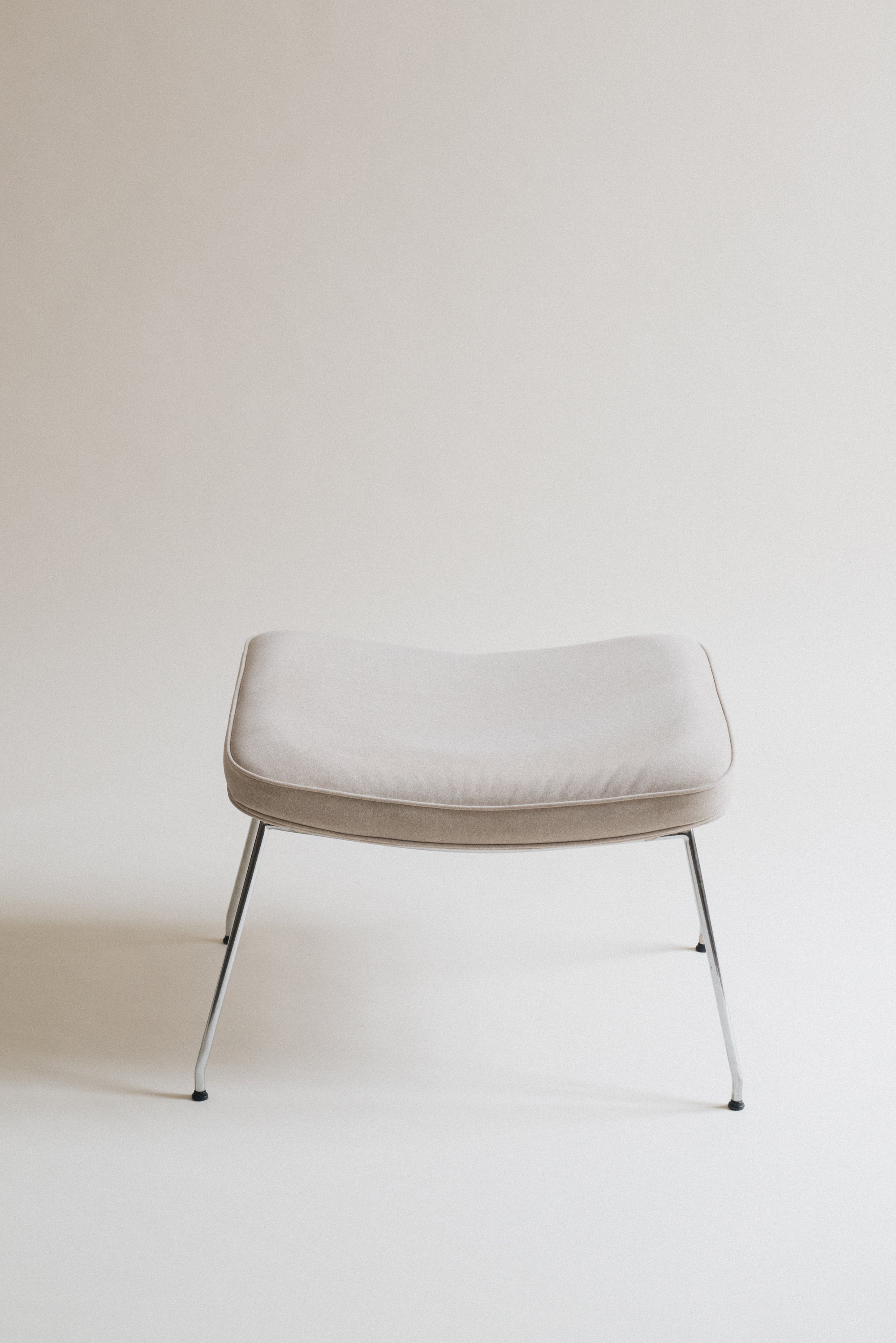 CENTURIA CHAIR