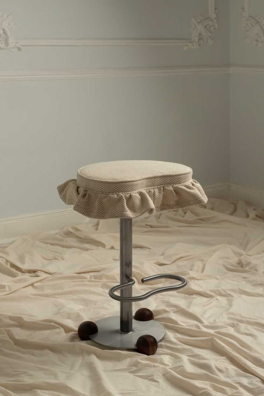 MARTIN & ME BAR STOOL
