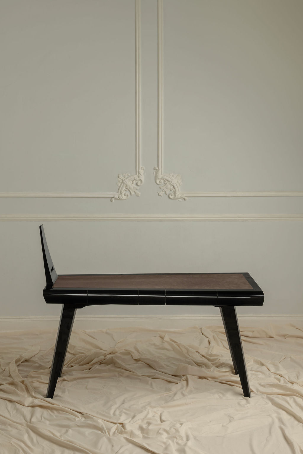 LOEWY DESK
